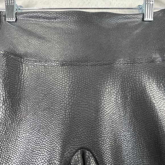 Spanx Snake Skin Faux Leather Legging Black Size S Mid Rise Skinny Leg Stretch - Picture 3 of 11